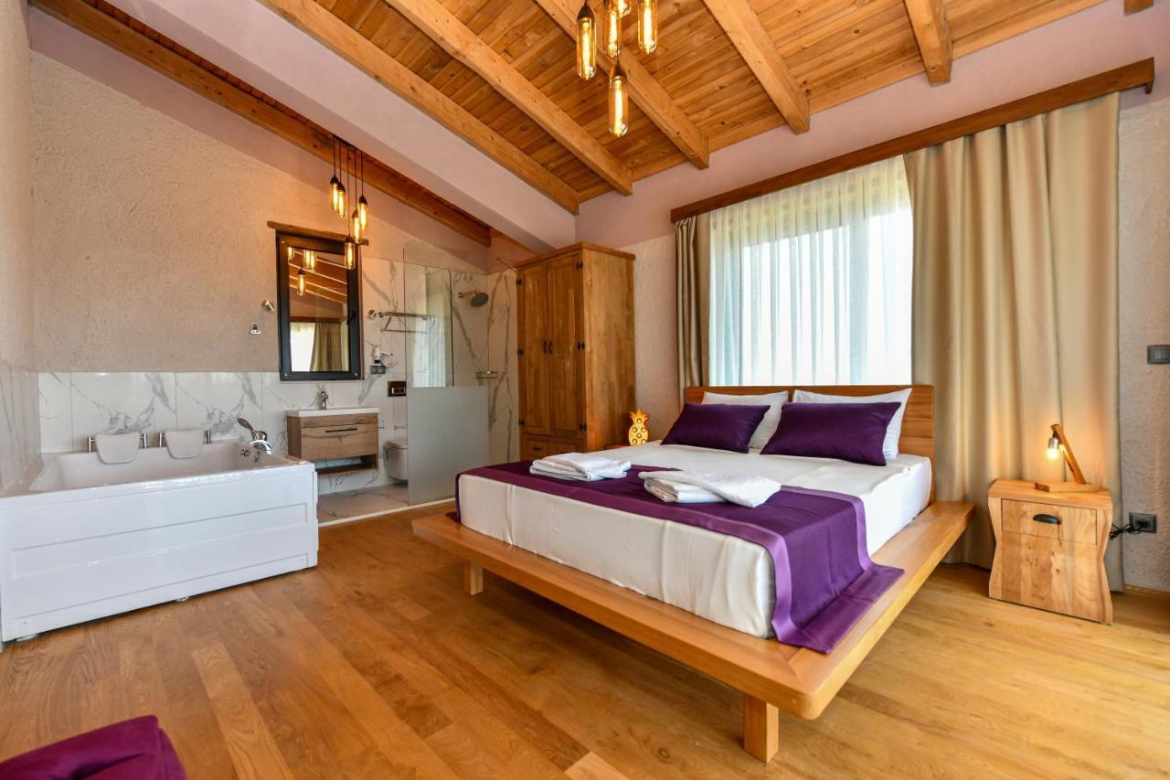 Volans Suites Villas Fethiye Esterno foto